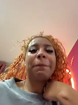 ThePrettyTiana webcam