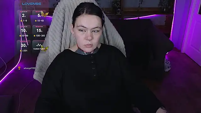 QwertyAnnie_Lbo webcam