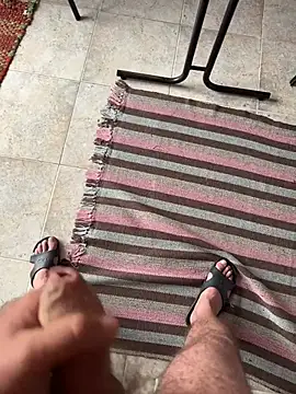 noitelivre (M mature) - Get naked