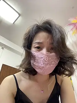 美女mii9933在线直播