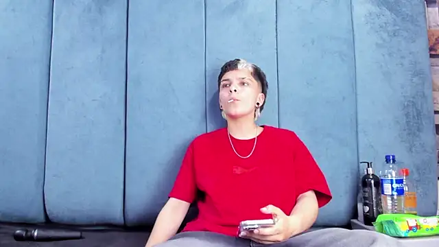 Megan_Thompson_ webcam