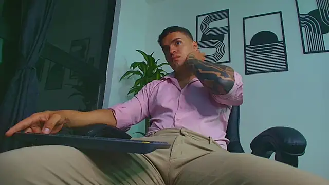 ALPHA_DOMINUS_ webcam