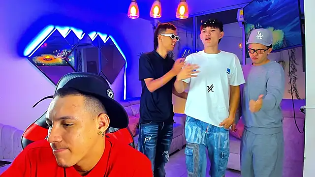 houseofwarrios - Houseofwarrios's free webcam - UK Sex Cams