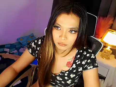 MajesticKitana webcam