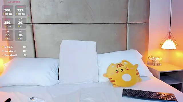 isabel_sofiaa webcam