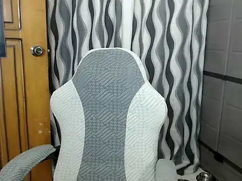 sweetiie_caren webcam