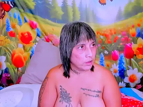 indianroxy webcam