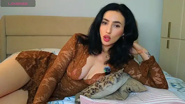 YourDesiree_ webcam