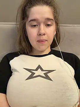 HornyGirlH's Stripchat profile