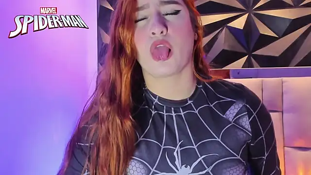 megan_whitee__ webcam