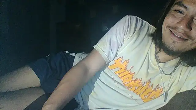 AlexAlejandro13 webcam