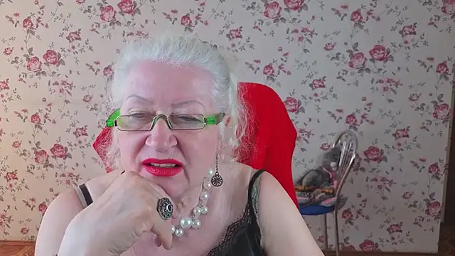 Maya_Mayflower webcam