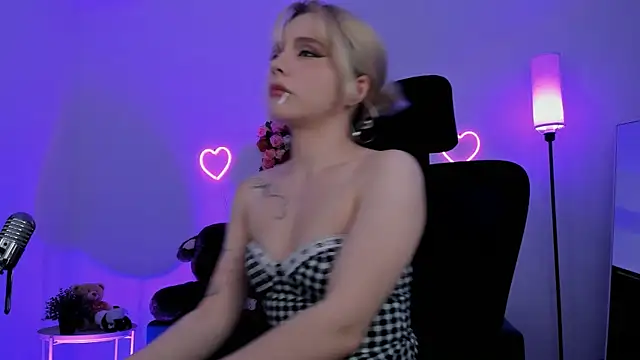 AuroraWrenfield webcam