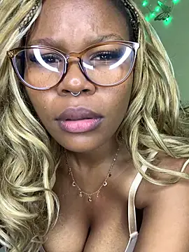 Seductive_Yellow_Titties webcam