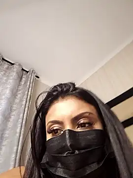 TemptingMiss_Daisy webcam