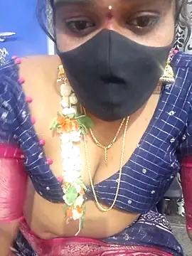 sujuta_telugu (F young) - Full nude oil massage