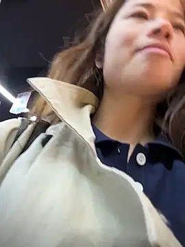 mia-lp (F young) - 户外裸上身