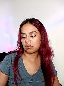 EmiilyFoxx090 webcam