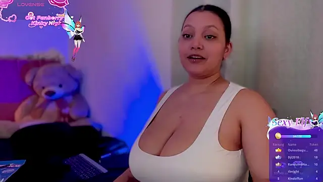 MarcellaGriffin webcam