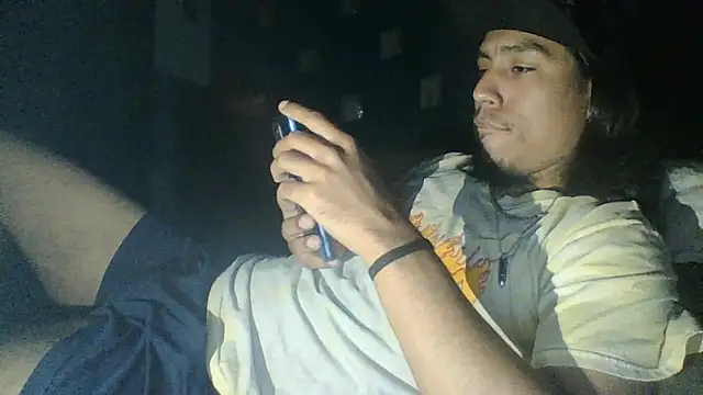 AlexAlejandro13 webcam