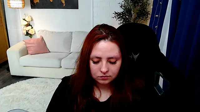 Hennessy_bunny webcam