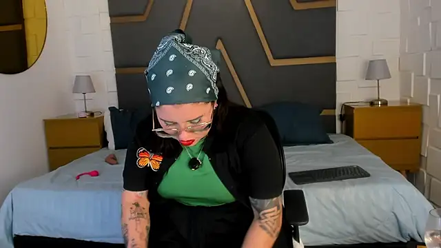 juana_valkiria webcam