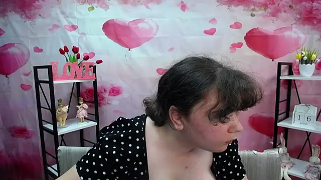 NeonilaLisova webcam