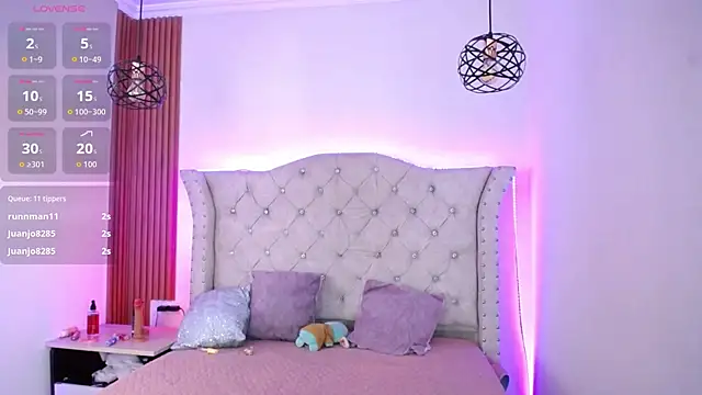 Elizabeth_Evans1 webcam