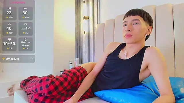 lian_cameron (M twink) - cum in public+cum eating