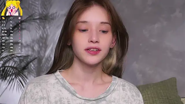 edlinhargus (F teen) - wate on my boobs