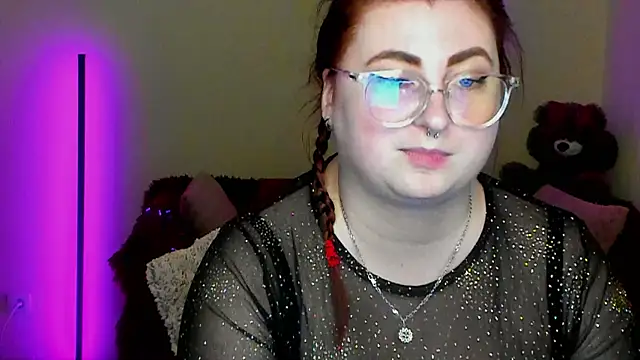 Alicia_love00 webcam