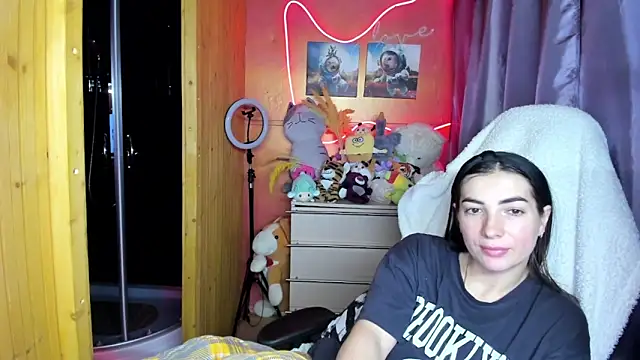 Fiery_Brunette_ webcam