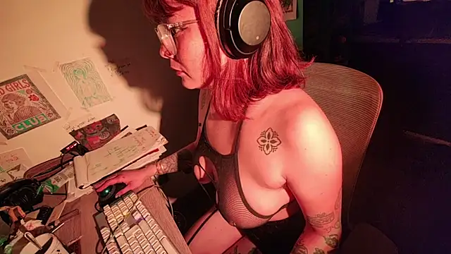 estivalia_xxx - Estivalia_xxx's free webcam - UK Sex Cams