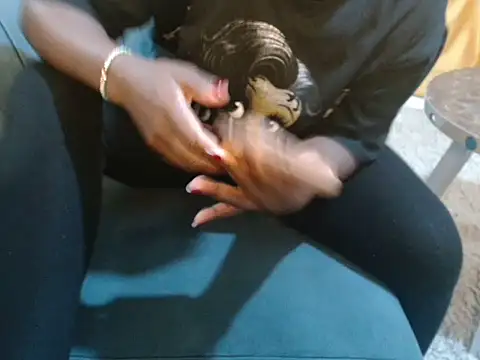 leslysexygirl webcam