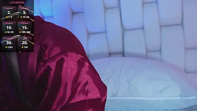 yourcuteneighbourr webcam