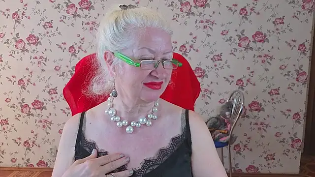 Maya_Mayflower webcam