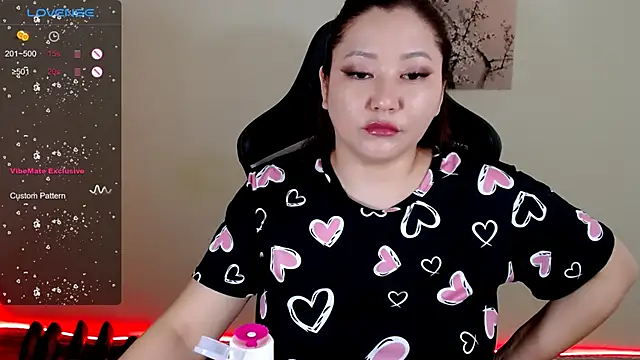 LisaAsianFlower webcam