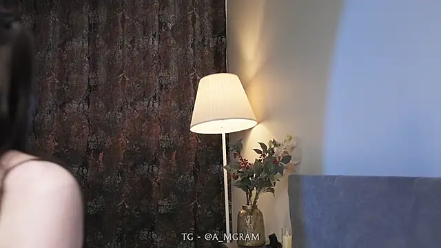 disco_elysium (F young) - Vibrate me for 60sec