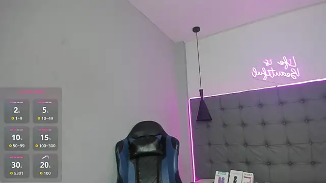 scarletcherry18 (T teen) - play my cock hard