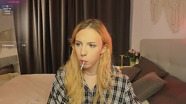 tiffany__king (T teen) - show hard dick <33