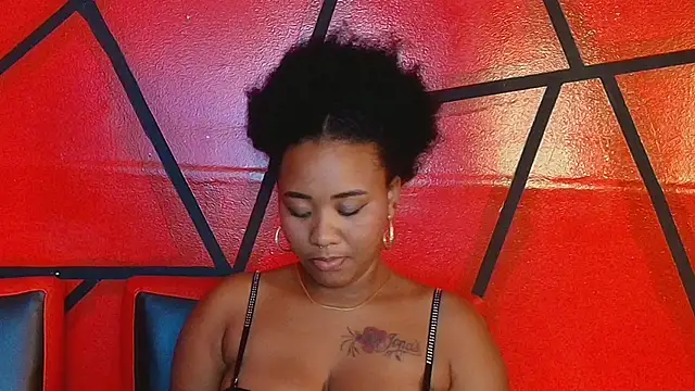 Pamela_Cortezz webcam