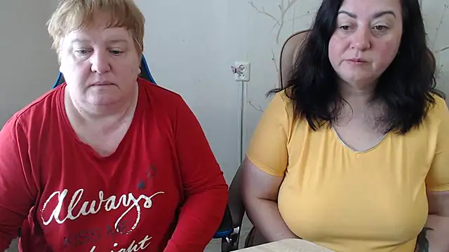 Lindy-Jeanie webcam