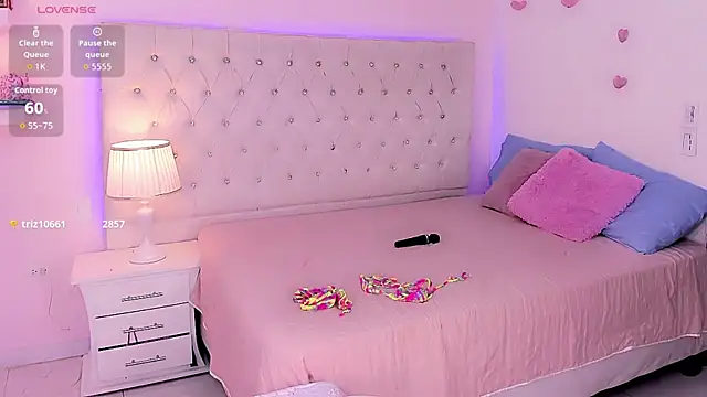 Michell_simons webcam