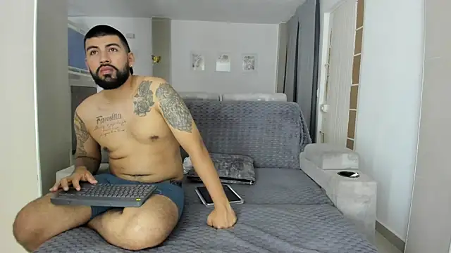 dulceromance (G young) - Naked