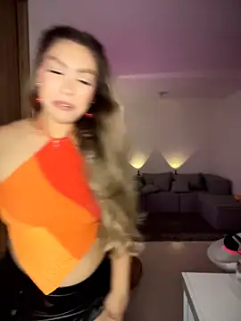 im_sophiie (G young) - Teasing and kiss my legs love!