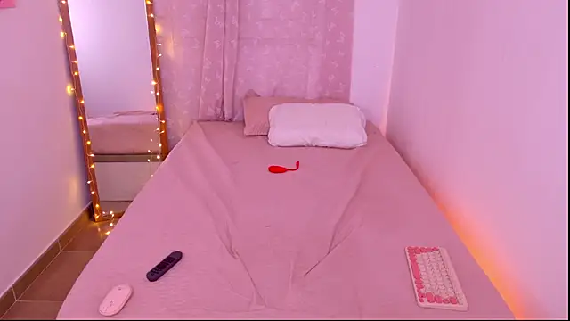 mar_333 (F young) - Get naked & Blowjob my dick💦🫦🍌