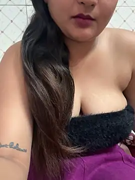 Curvy_Anaya webcam