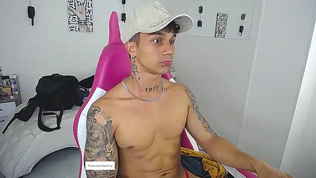 Leonard_Price webcam