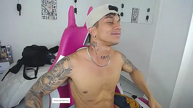 Leonard_Price webcam