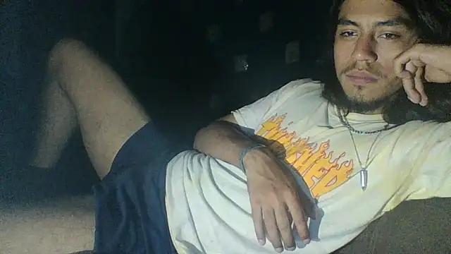 AlexAlejandro13 webcam